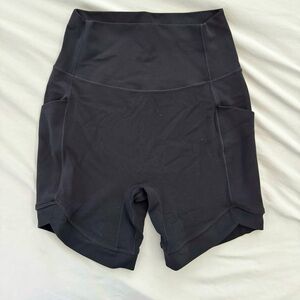 Limited batch - Stori summit fitted shorts
